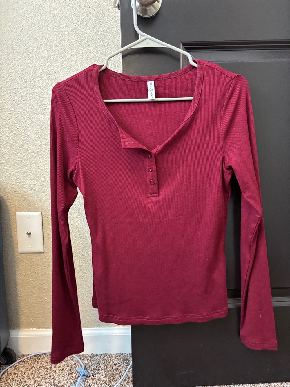 Women's Long-Sleeve Pretty Garden Top - Burgundy